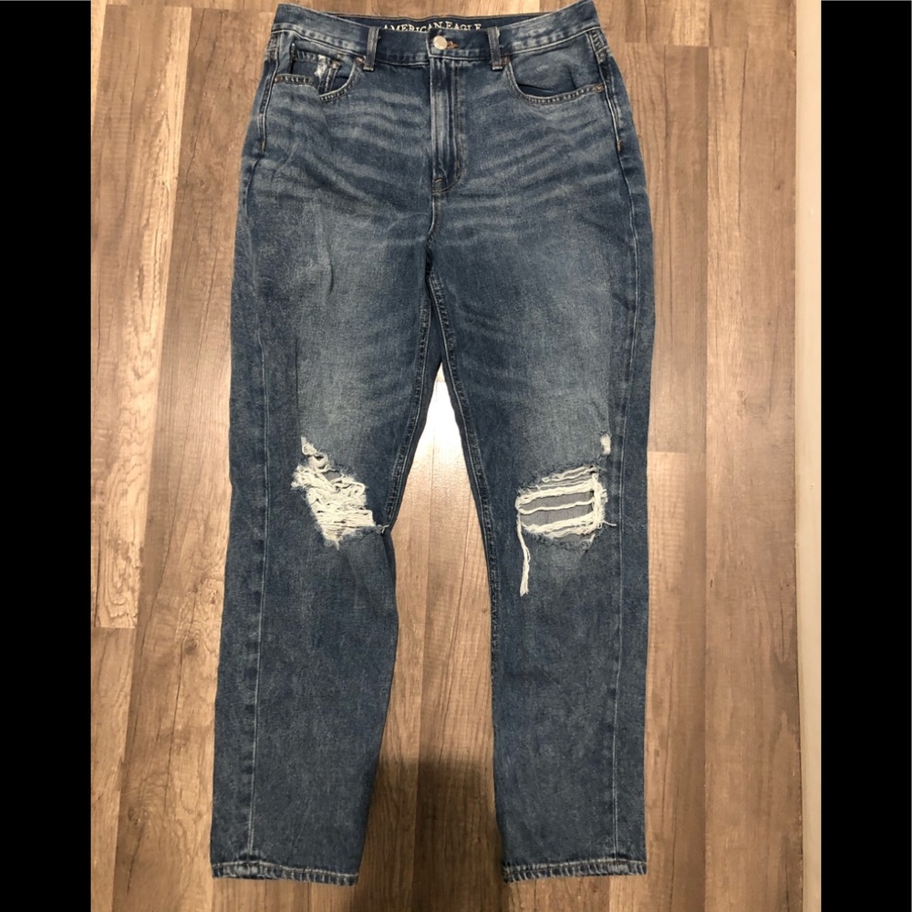 AE mom jean size 8 regular